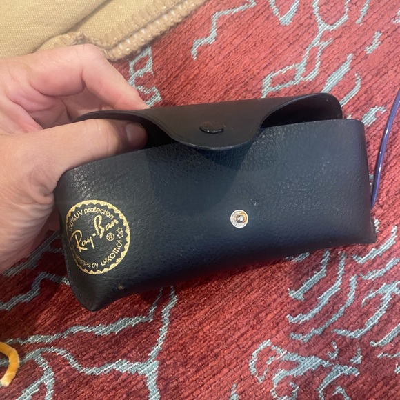 Ray Ban Wayfarers! - Picture 3 of 8